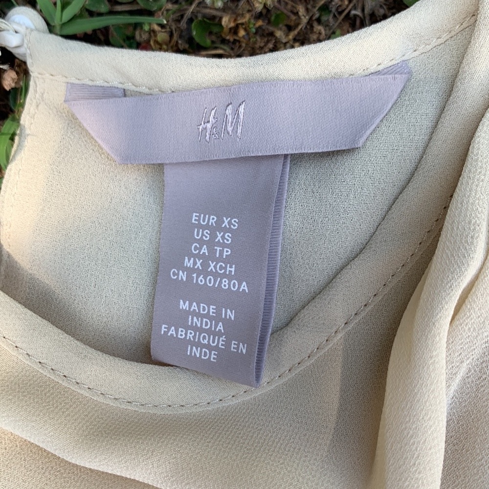 H&M Beige Crepe Pleated Detail Midi Dress - Picture 6 of 10